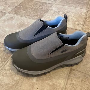 Merrell women’s slip on sneaker moc size 7 new